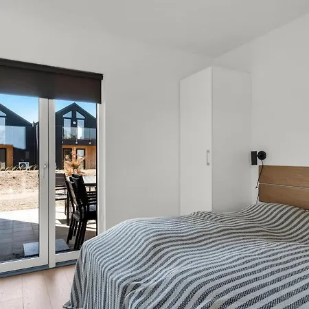 Kysthusene, Lejl, 2 Apartment *